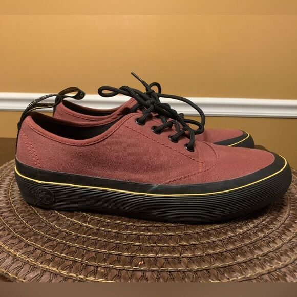 Dr Martens Jacy Cherry Red Canvas 4 Eyelid Women's 21967600 Size 7 EUC - Picture 1 of 9